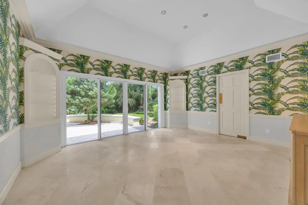 7107 SE Golfhouse Drive Hobe Sound, FL 33455