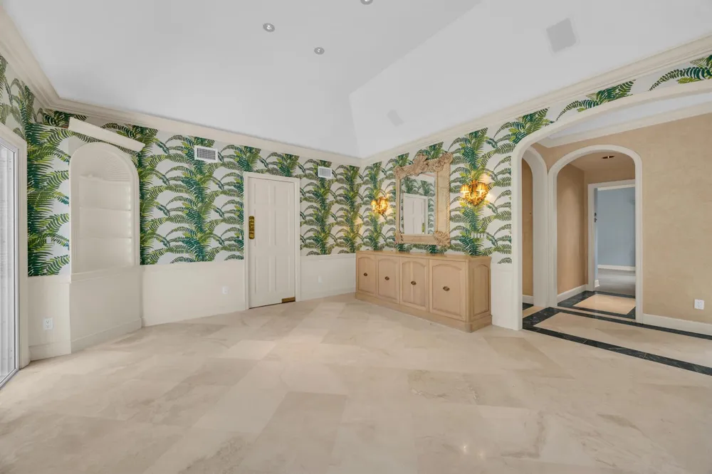 7107 SE Golfhouse Drive Hobe Sound, FL 33455
