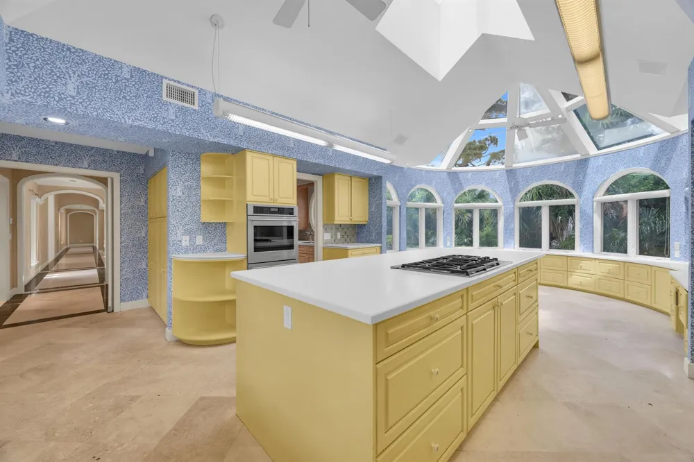 7107 SE Golfhouse Drive Hobe Sound, FL 33455