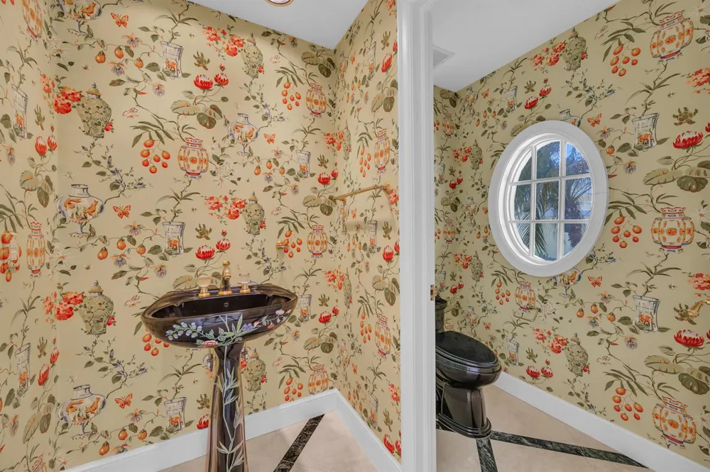 7107 SE Golfhouse Drive Hobe Sound, FL 33455