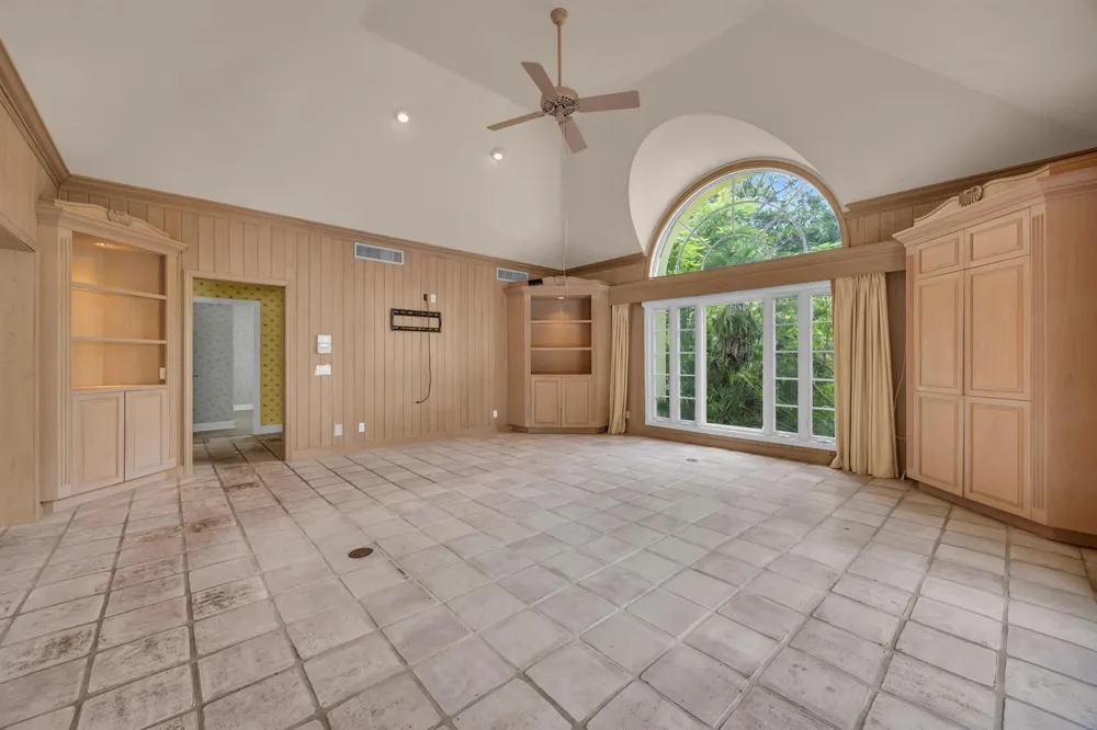 7107 SE Golfhouse Drive Hobe Sound, FL 33455