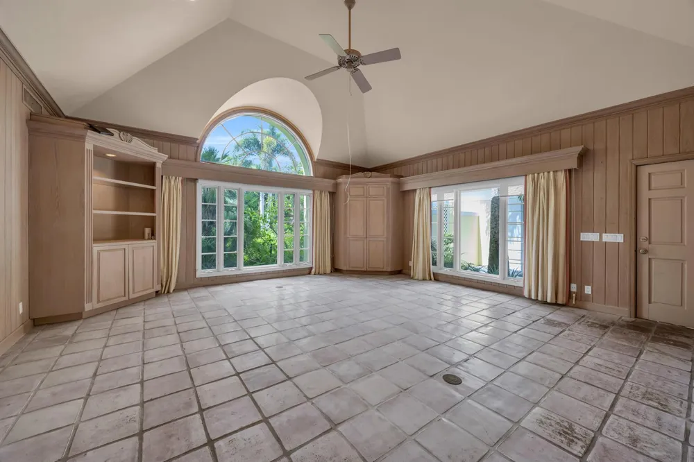 7107 SE Golfhouse Drive Hobe Sound, FL 33455