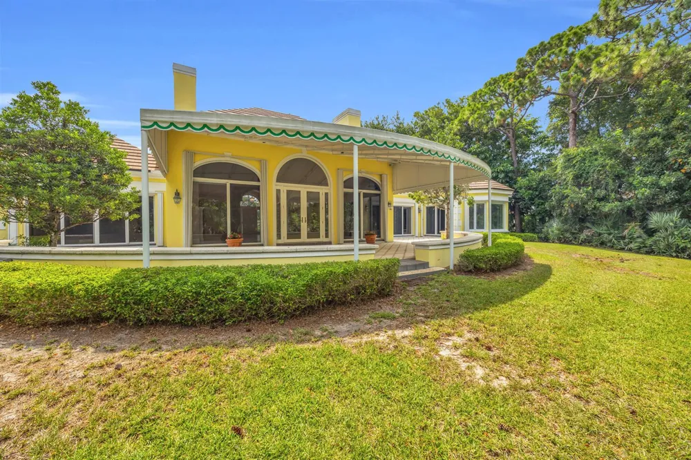 7107 SE Golfhouse Drive Hobe Sound, FL 33455