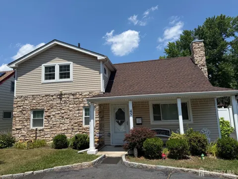 45 W Iselin Parkway W