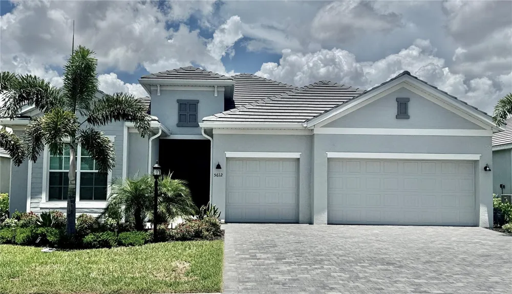 5612 LIGHTNING WHELK LANE Lakewood Ranch, FL 34211