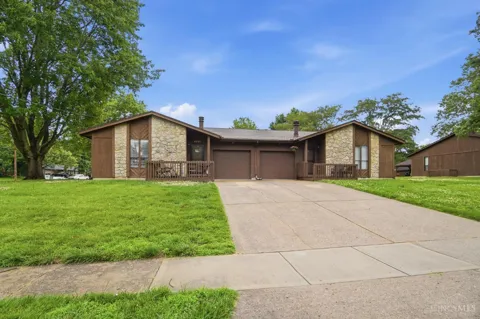2221 Joshua Circle