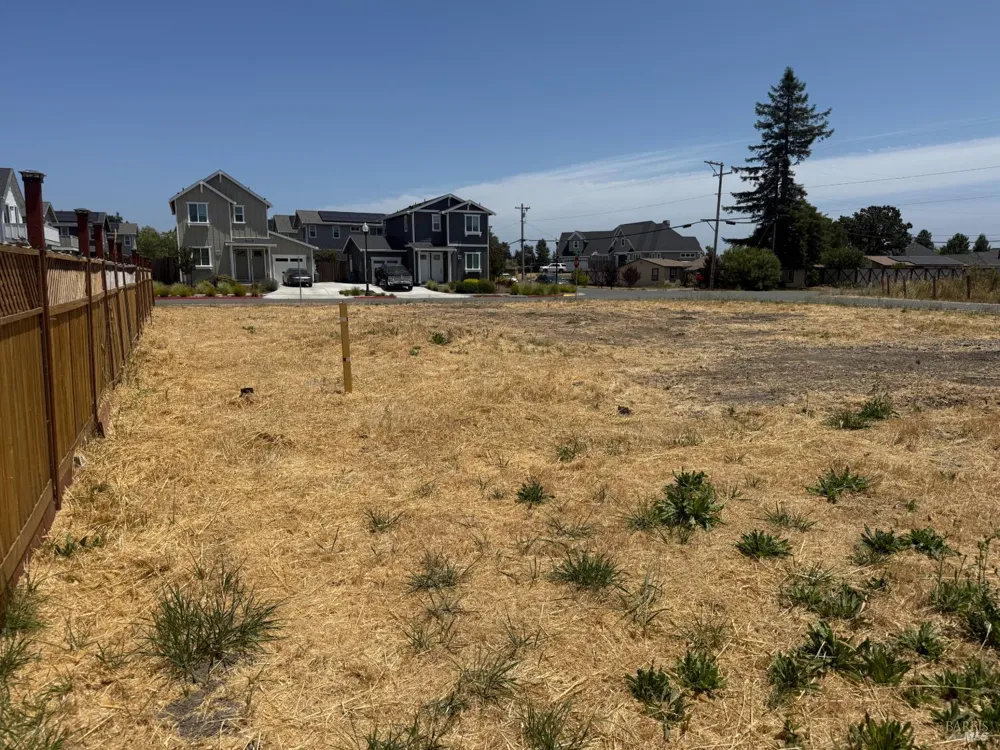 3805 Elwin Lane Santa Rosa, CA 95403