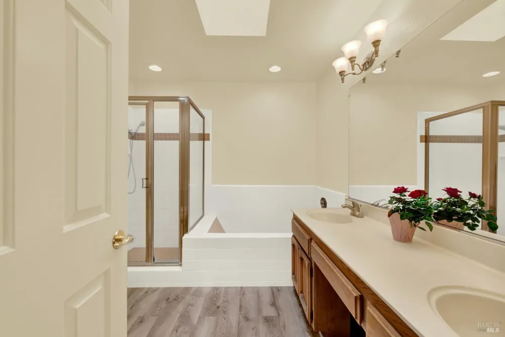 212 Wrentham Drive Vacaville, CA 95688
