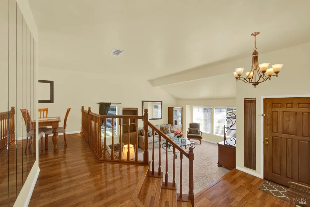 212 Wrentham Drive Vacaville, CA 95688