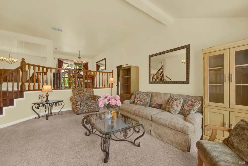 212 Wrentham Drive Vacaville, CA 95688