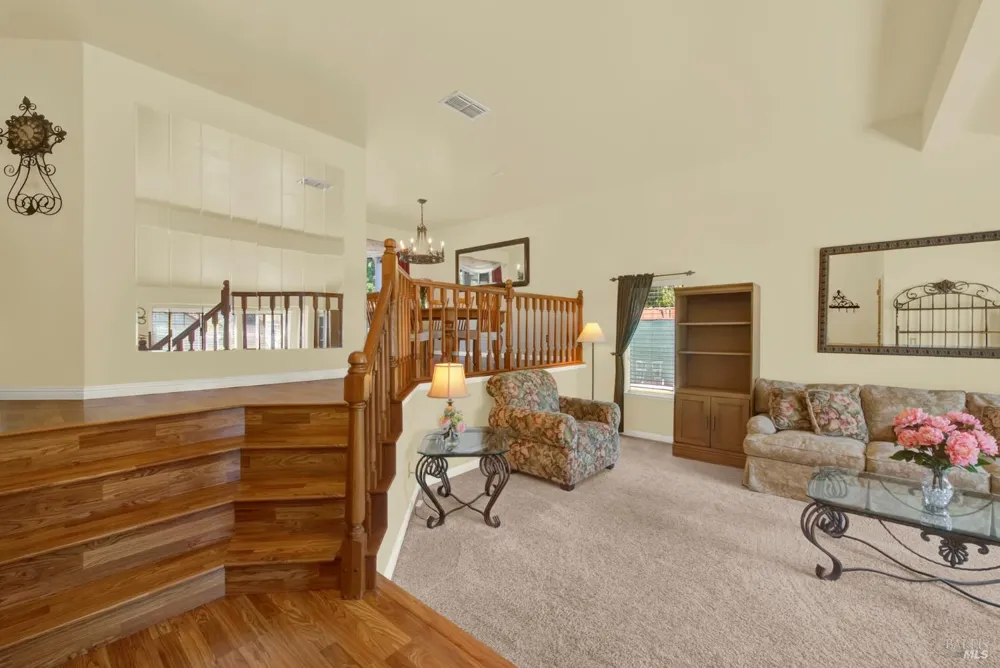 212 Wrentham Drive Vacaville, CA 95688