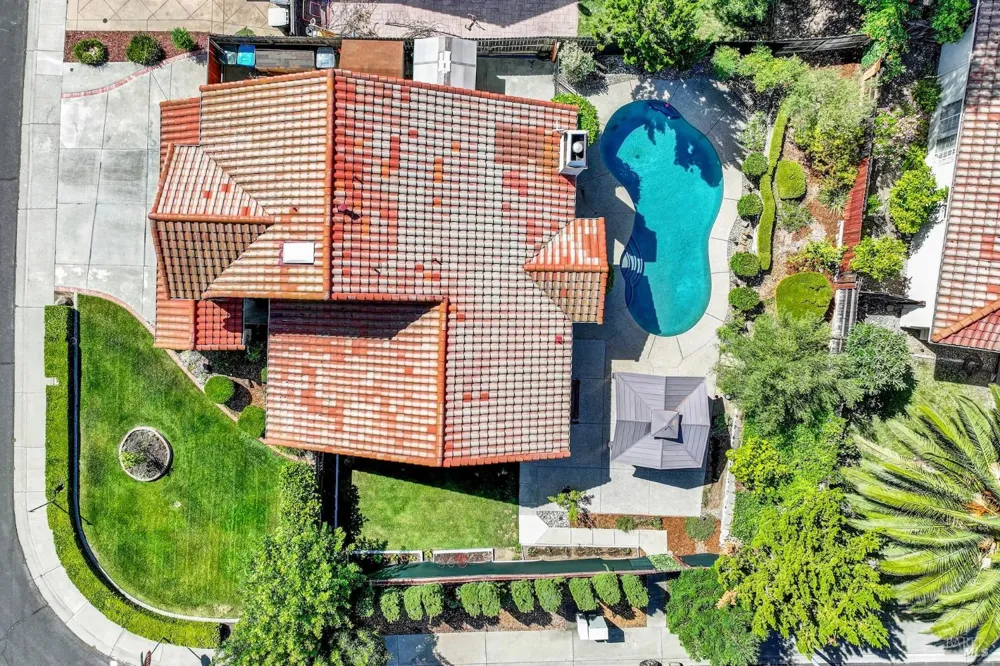 212 Wrentham Drive Vacaville, CA 95688