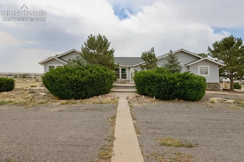 544 Raymont Drive Pueblo, CO 81007
