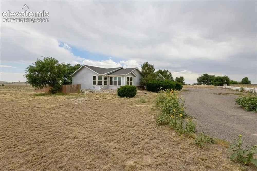 544 Raymont Drive Pueblo, CO 81007