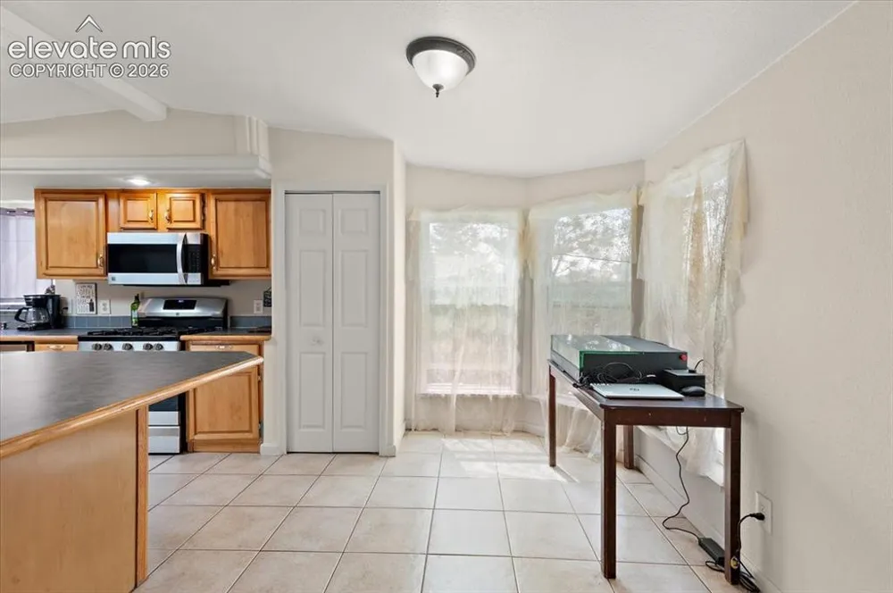 544 Raymont Drive Pueblo, CO 81007