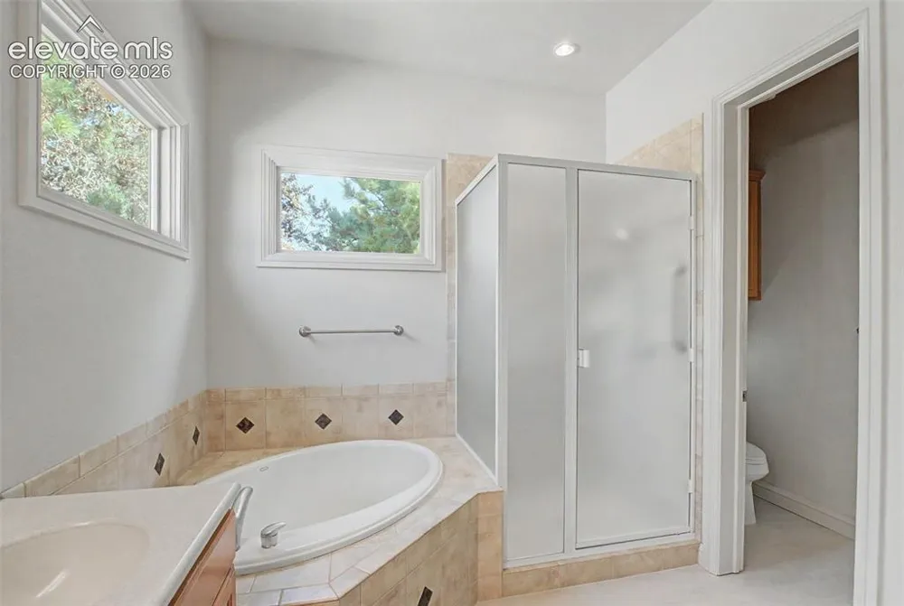 2868 Stonewall Heights Colorado Springs, CO 80909