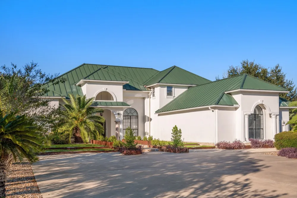 968 Tate Road Victoria, TX 77904