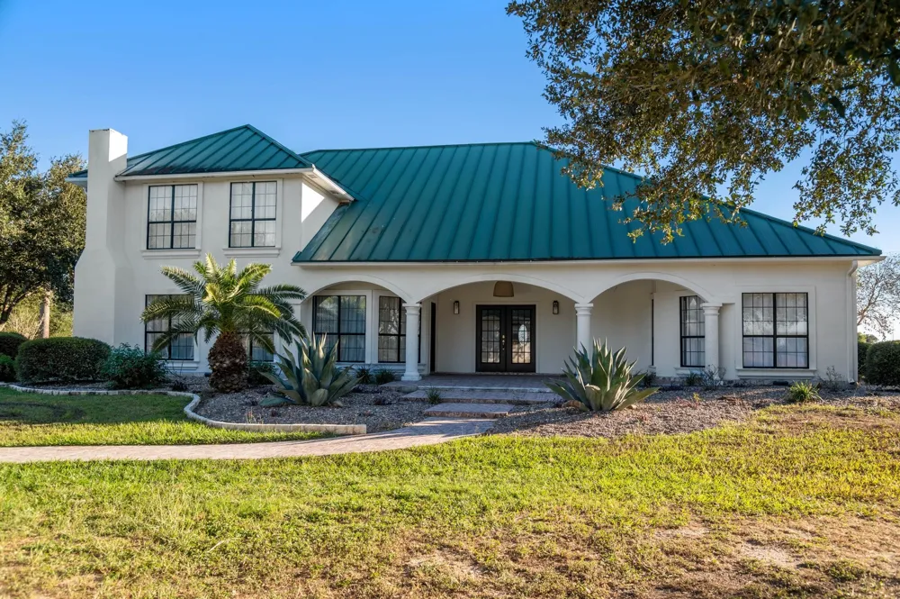 968 Tate Road Victoria, TX 77904