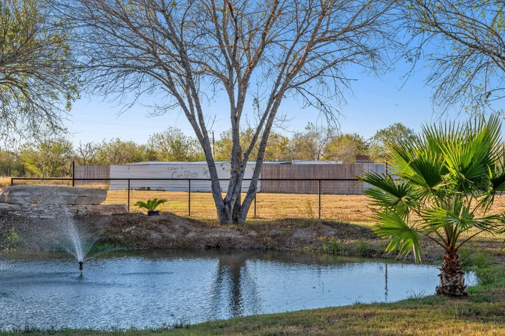968 Tate Road Victoria, TX 77904