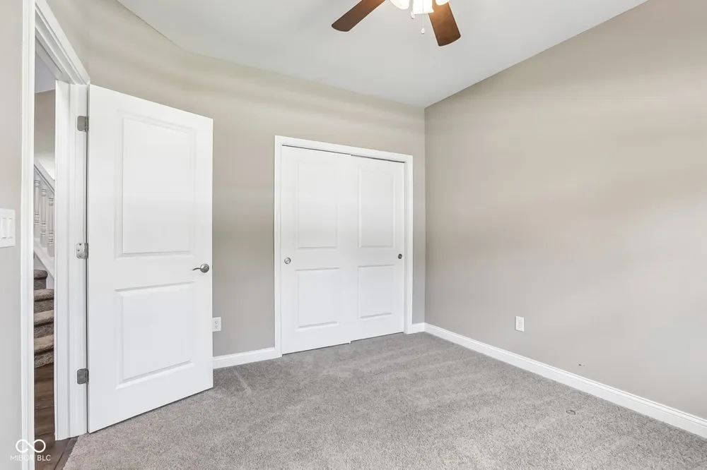 6077 Dugan Drive Whitestown, IN 46075