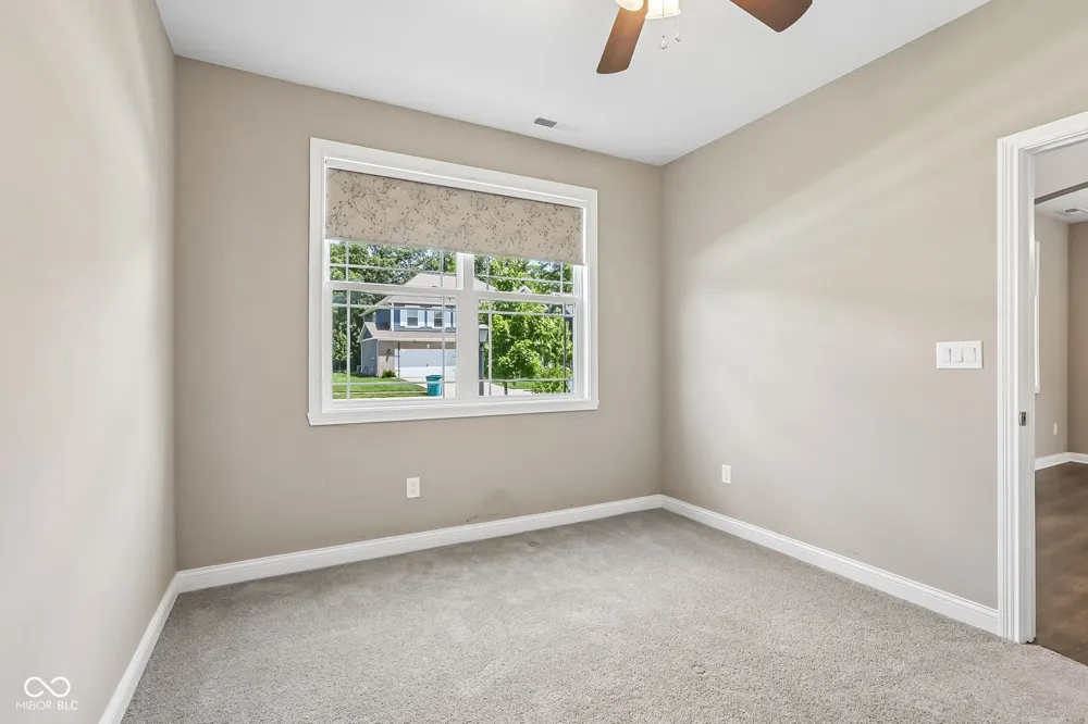 6077 Dugan Drive Whitestown, IN 46075