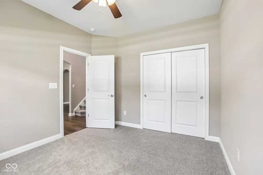 6077 Dugan Drive Whitestown, IN 46075