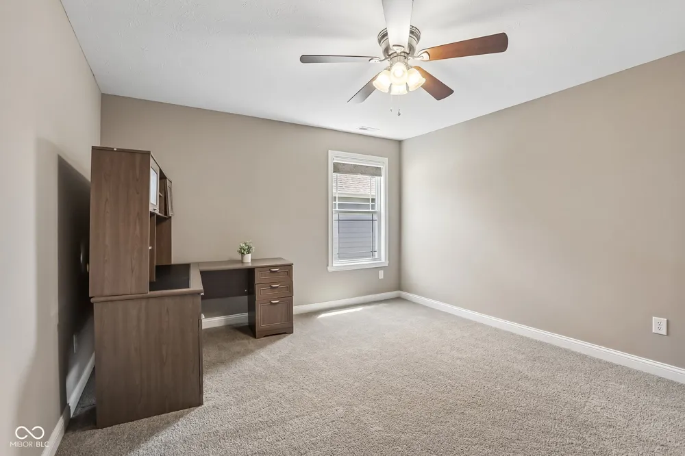 6077 Dugan Drive Whitestown, IN 46075