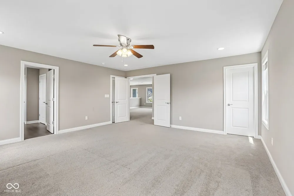 6077 Dugan Drive Whitestown, IN 46075