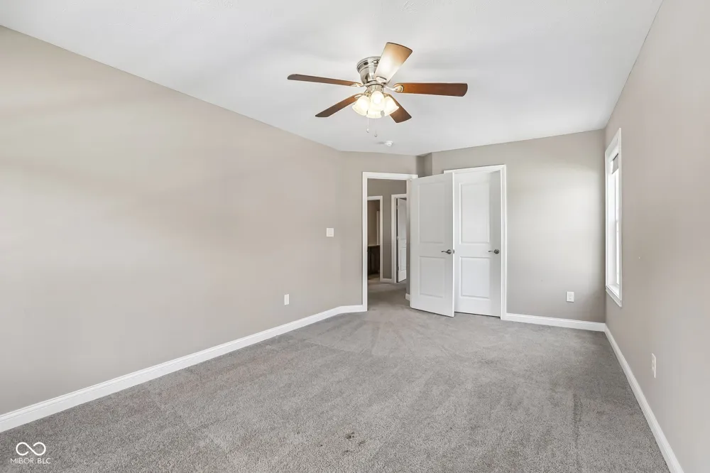 6077 Dugan Drive Whitestown, IN 46075