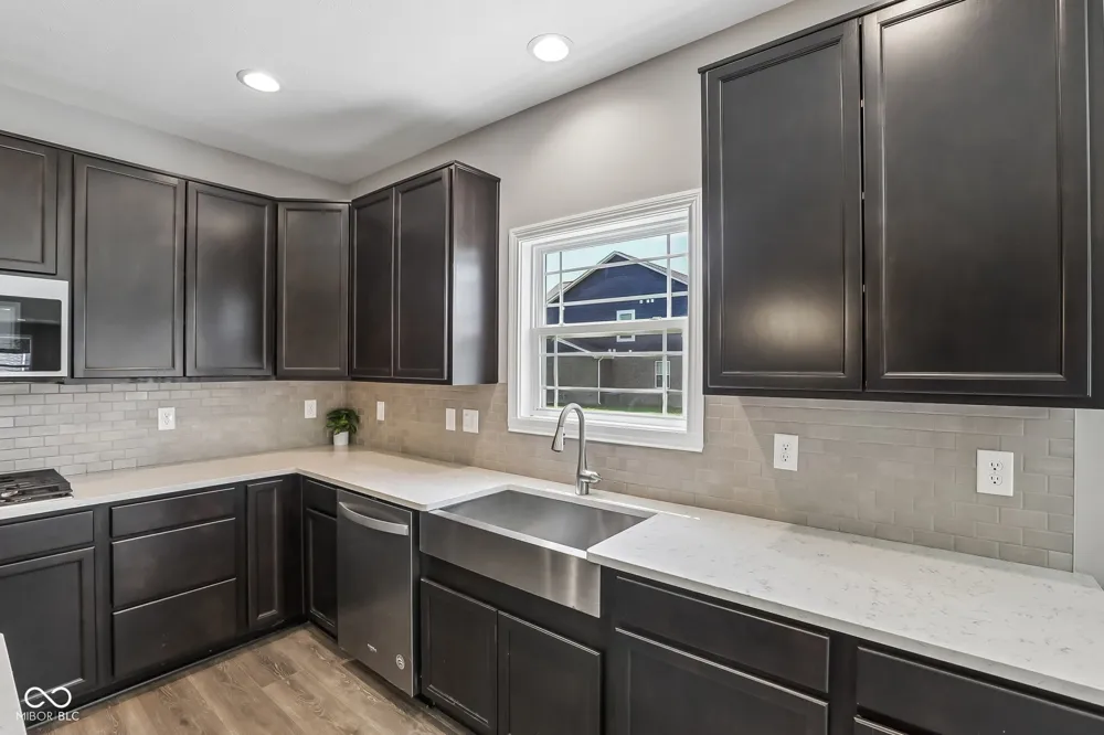 6077 Dugan Drive Whitestown, IN 46075