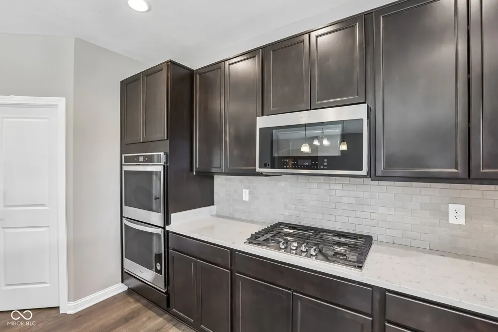 6077 Dugan Drive Whitestown, IN 46075