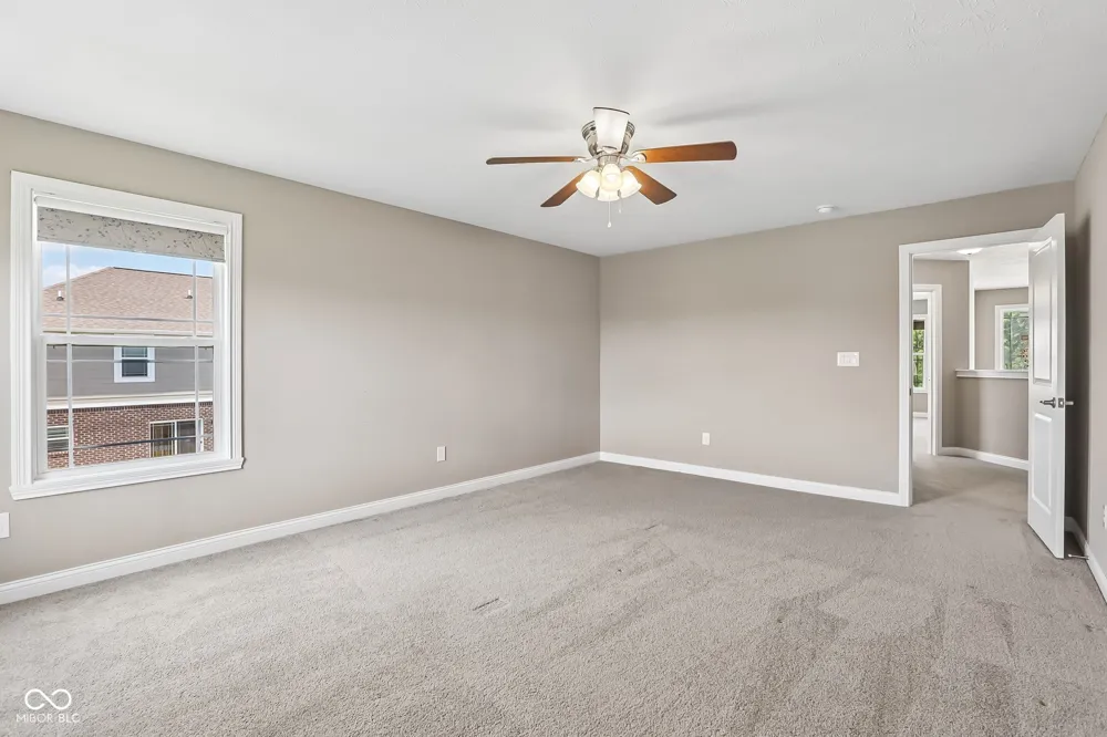 6077 Dugan Drive Whitestown, IN 46075