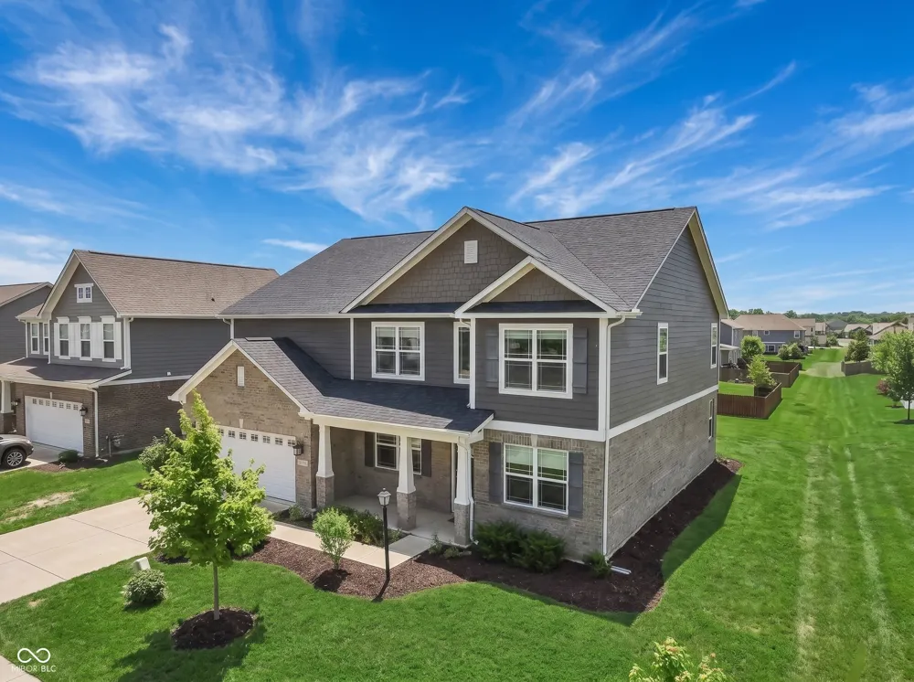 6077 Dugan Drive Whitestown, IN 46075