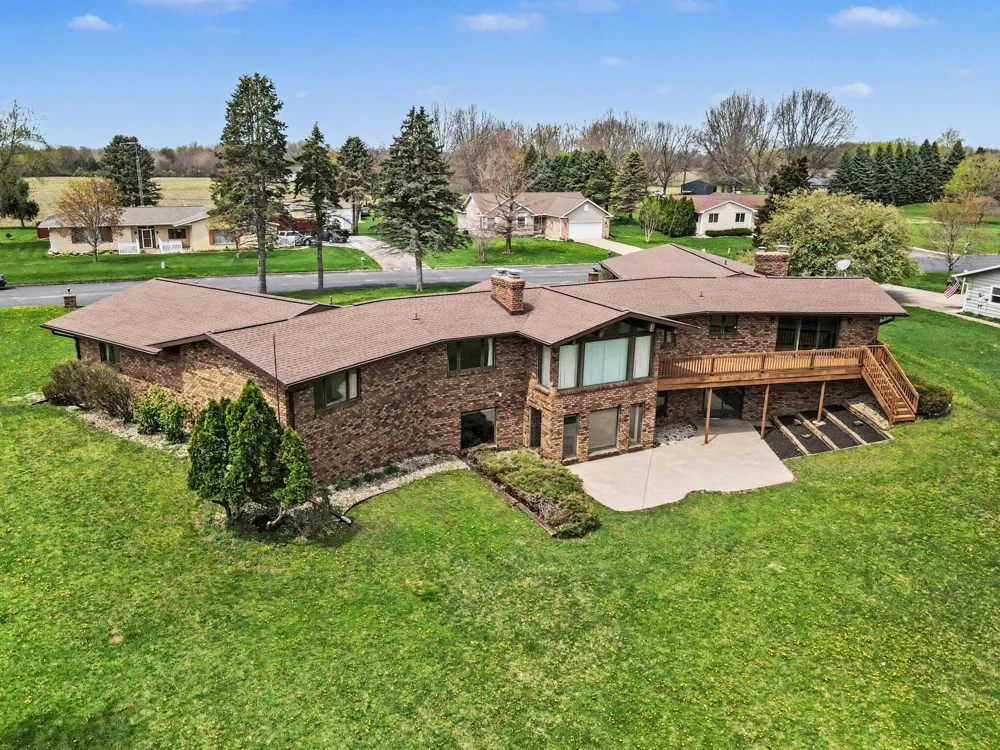56585 Fairway Drive Paw Paw, MI 49079