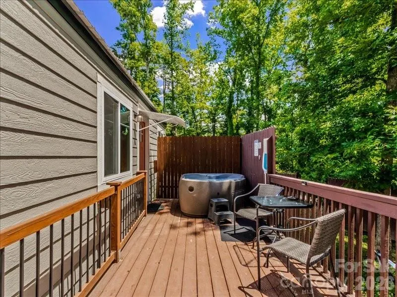119 & 127 Deer Hill Lane Weaverville, NC 28787