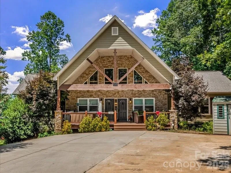 119 & 127 Deer Hill Lane Weaverville, NC 28787
