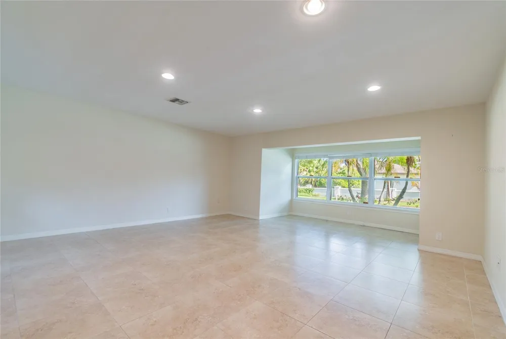 303 WILDWOOD WAY #A Clearwater, FL 33756