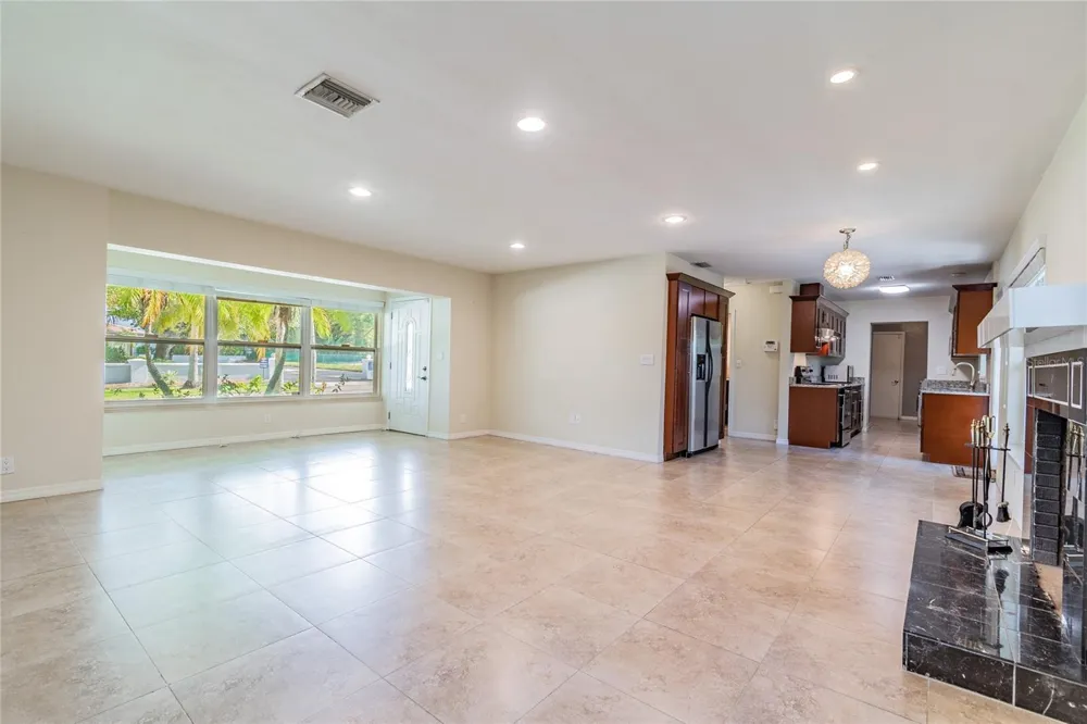 303 WILDWOOD WAY #A Clearwater, FL 33756