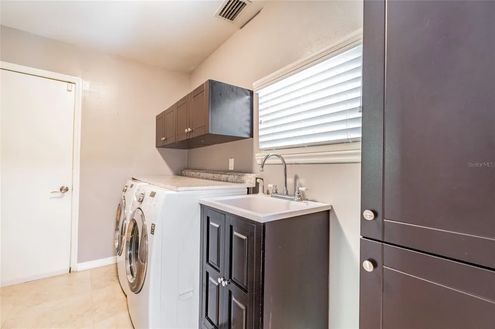 303 WILDWOOD WAY #A Clearwater, FL 33756