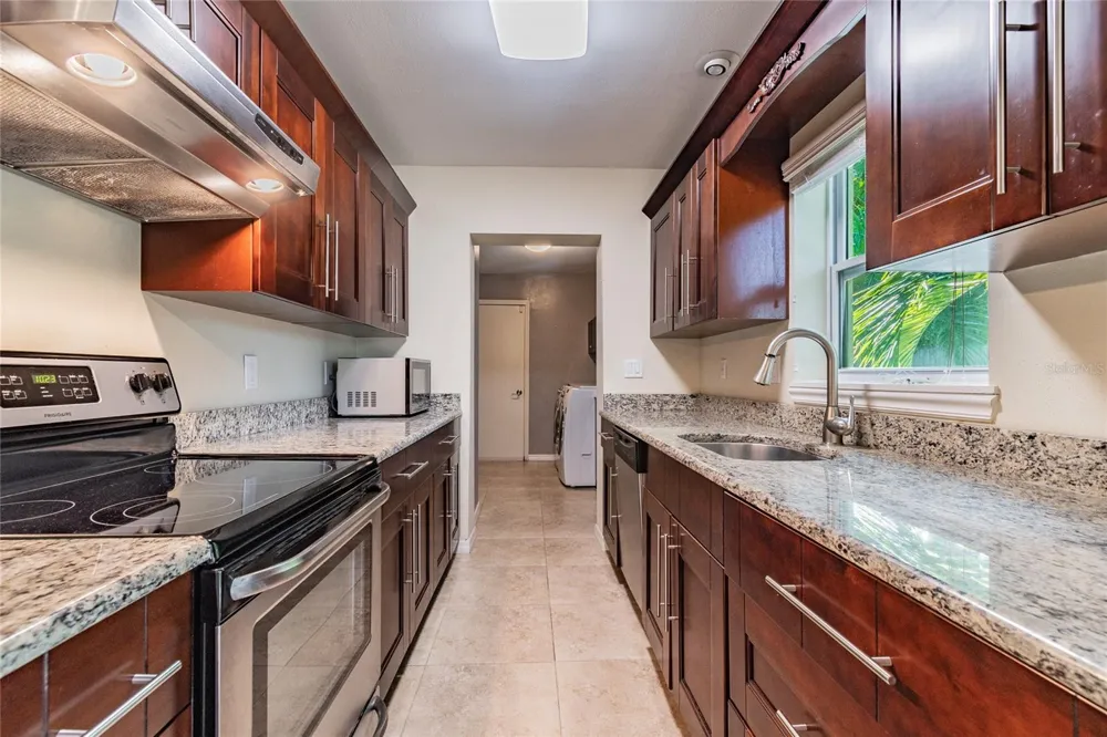 303 WILDWOOD WAY #A Clearwater, FL 33756