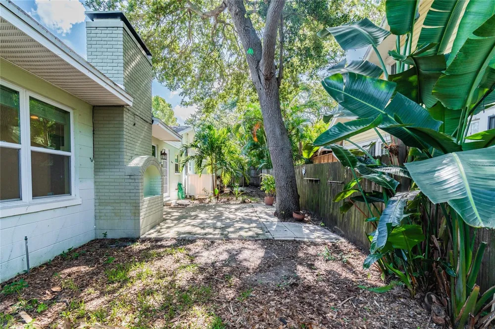 303 WILDWOOD WAY #A Clearwater, FL 33756