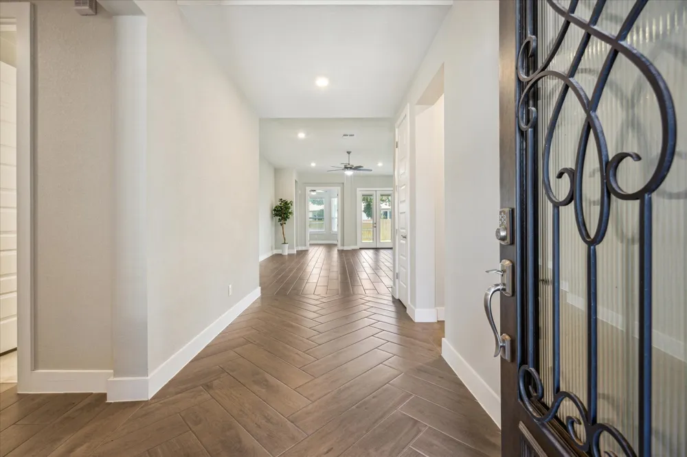 4627 Arques Avenue Round Rock, TX 78681