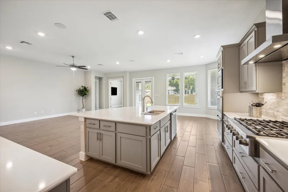 4627 Arques Avenue Round Rock, TX 78681