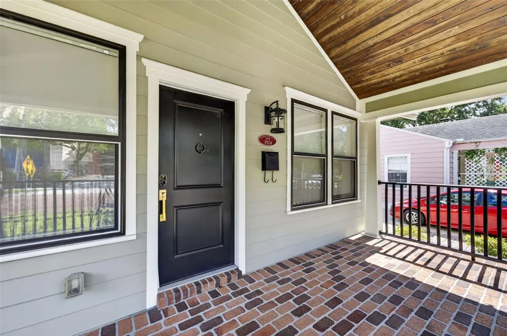 1225 E AMELIA STREET Orlando, FL 32803