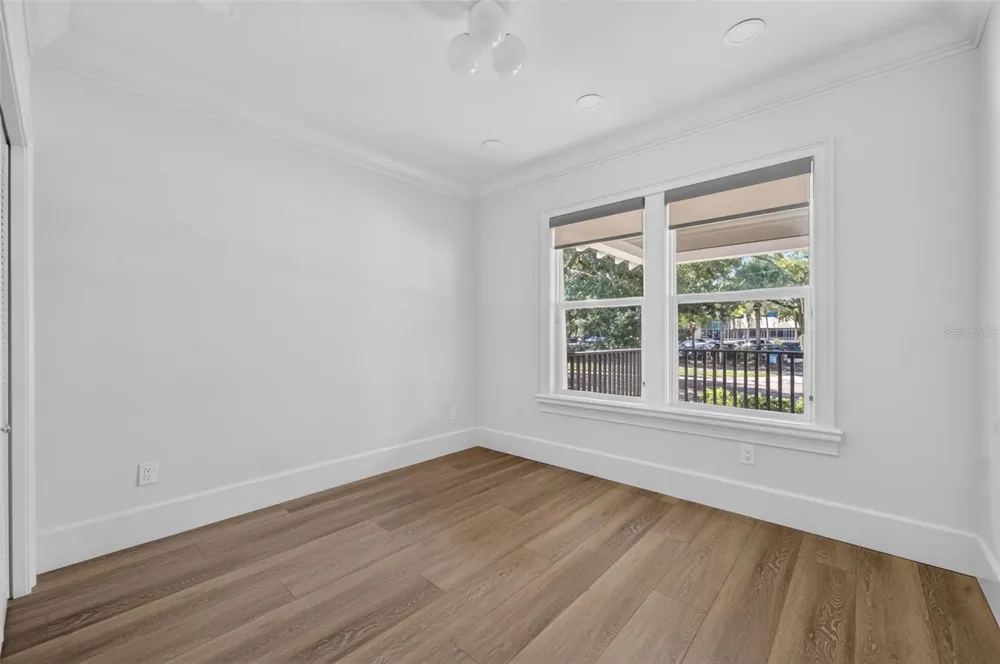 1225 E AMELIA STREET Orlando, FL 32803