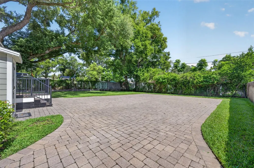 1225 E AMELIA STREET Orlando, FL 32803