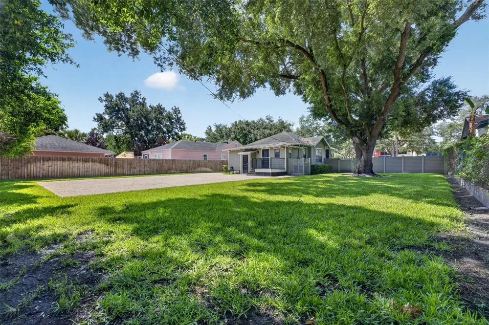 1225 E AMELIA STREET Orlando, FL 32803