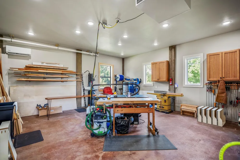 9239 Lake Conroe Drive Conroe, TX 77304