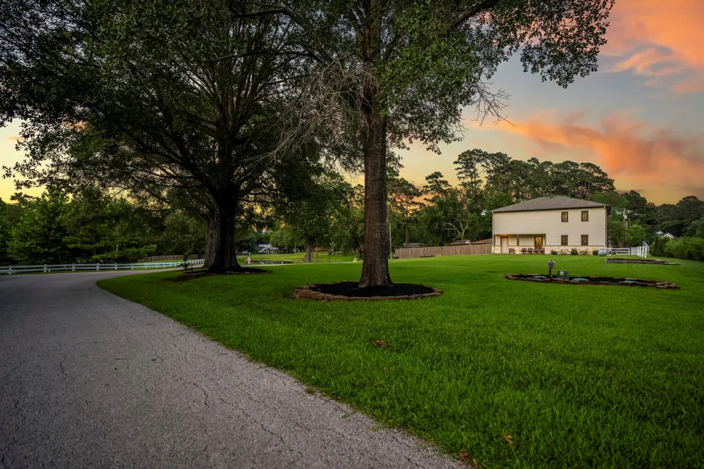 9239 Lake Conroe Drive Conroe, TX 77304