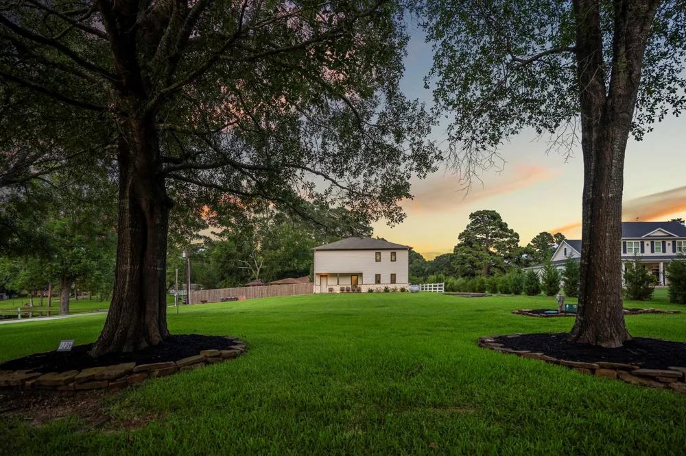 9239 Lake Conroe Drive Conroe, TX 77304